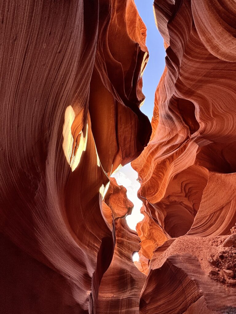 Exploring Antelope Canyon img 6142