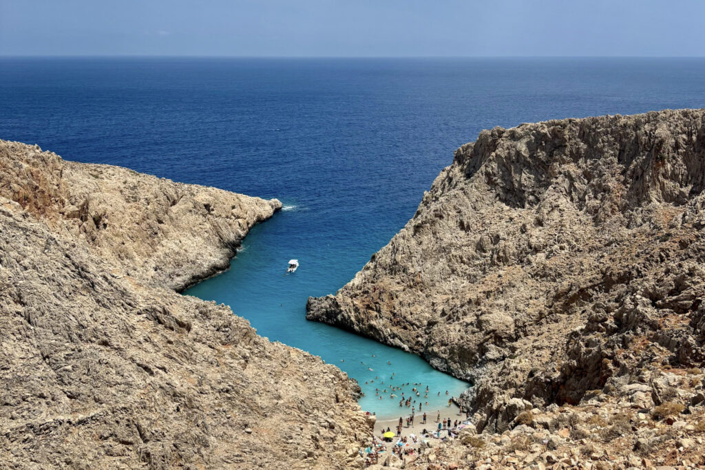 Best 10 Beaches in Crete, Greece pexels giannis brakopoulos 127255201 33495254 (1)