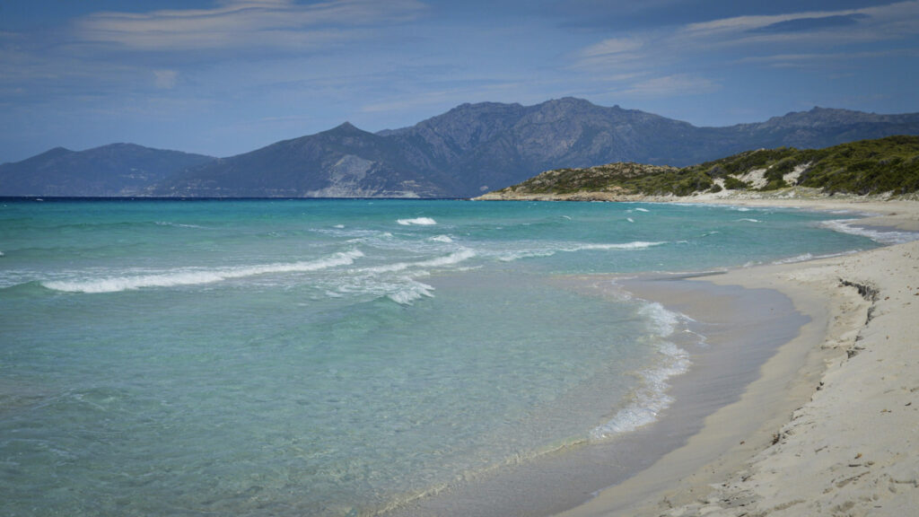 Best 10 Beaches in Crete, Greece pexels slimmars 13 197677686 38210981 (1)