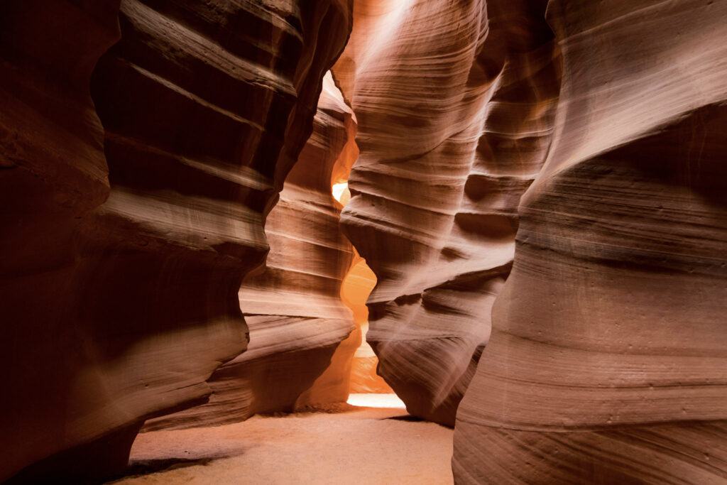 Exploring Antelope Canyon upper antelope canyon