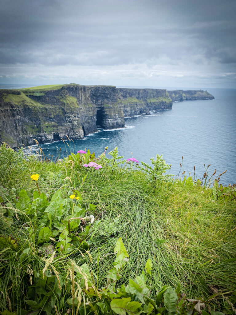 Best Attractions in Ireland cliffs of moher 01