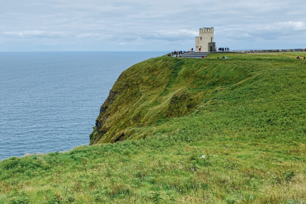 Best Attractions in Ireland cliffs of moher 07